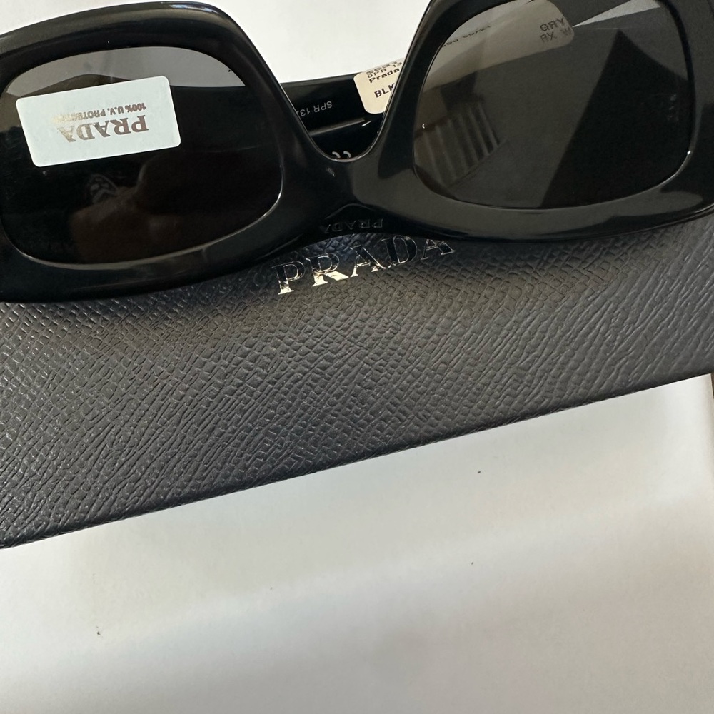Prada Gray and Black Sunglasses - Picture 4 of 4